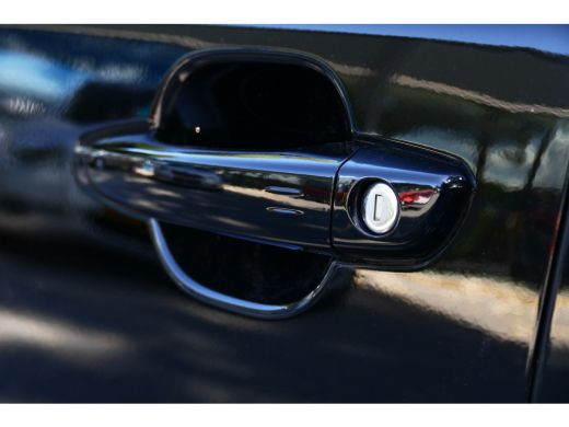 Peugeot e-2008 EV 156PK 54KWH GT AUTOMAAT / NAVI / ALCANTARA / CLIMA / PDC / 18"LMV / CAMERA / WARMTEPOMP / FULL... ActivLease financial lease