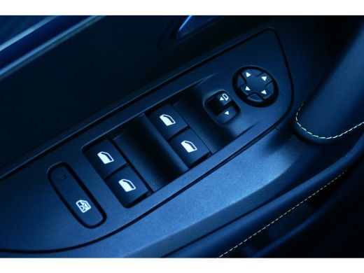 Peugeot e-2008 EV 156PK 54KWH GT AUTOMAAT / NAVI / ALCANTARA / CLIMA / PDC / 18"LMV / CAMERA / WARMTEPOMP / FULL... ActivLease financial lease
