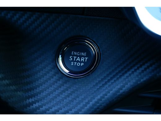 Peugeot e-2008 EV 156PK 54KWH GT AUTOMAAT / NAVI / ALCANTARA / CLIMA / PDC / 18"LMV / CAMERA / WARMTEPOMP / FULL... ActivLease financial lease