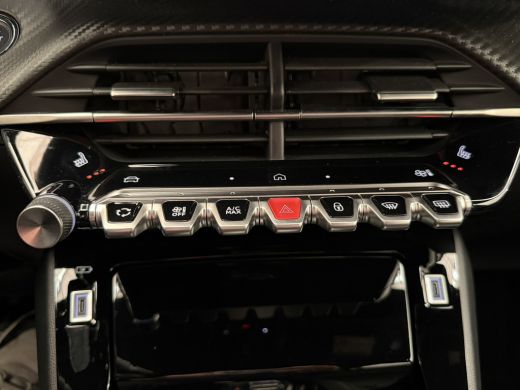 Peugeot e-2008 EV GT Avantage 54 kWh 8 Jaar Garantie | Warmtepomp | Alcantara | Adaptive Cruise | Stoelverwarmin... ActivLease financial lease