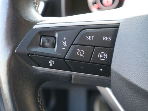 Seat Leon 1.0 TSI Style Business Intense virtual clima ActivLease financial lease