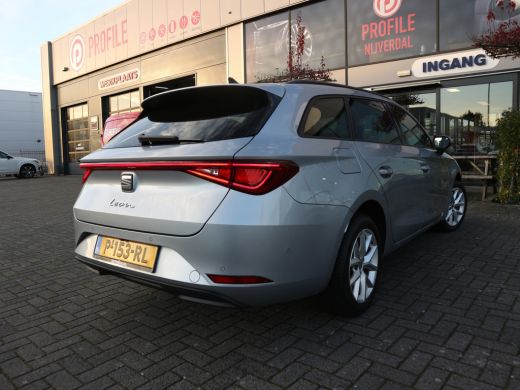 Seat Leon 1.0 TSI Style Business Intense virtual clima ActivLease financial lease