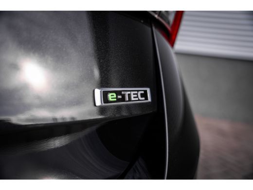 Skoda Octavia Combi 1.0 e-TSI Business Edition Plus | Elektrisch glazen panorama-dak | Trekhaak uitklapbaar | V... ActivLease financial lease