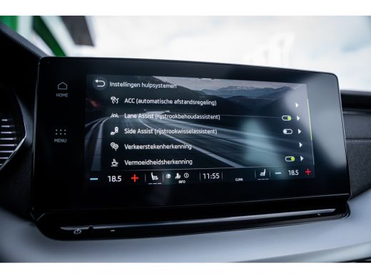 Skoda Octavia Combi 1.0 e-TSI Business Edition Plus | Elektrisch glazen panorama-dak | Trekhaak uitklapbaar | V... ActivLease financial lease