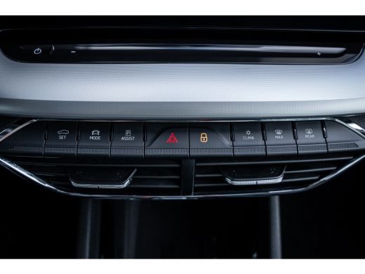 Skoda Octavia Combi 1.0 e-TSI Business Edition Plus | Elektrisch glazen panorama-dak | Trekhaak uitklapbaar | V... ActivLease financial lease