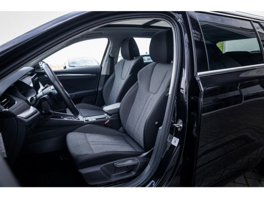 Skoda Octavia Combi 1.0 e-TSI Business Edition Plus | Elektrisch glazen panorama-dak | Trekhaak uitklapbaar | V... ActivLease financial lease