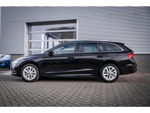 Skoda Octavia Combi 1.0 e-TSI Business Edition Plus | Elektrisch glazen panorama-dak | Trekhaak uitklapbaar | V... ActivLease financial lease