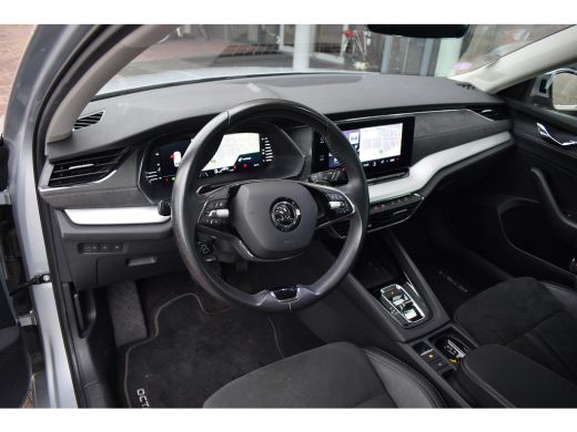 Skoda Octavia Combi 1.0 e-TSI Business Edition Plus | Trekhaak | Half Leer | Stuur- en Stoelverw. ActivLease financial lease