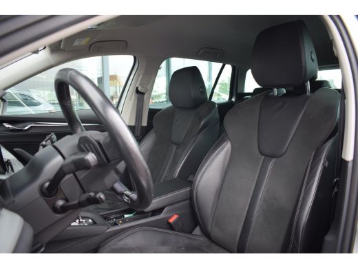 Skoda Octavia Combi 1.0 e-TSI Business Edition Plus | Trekhaak | Half Leer | Stuur- en Stoelverw. ActivLease financial lease