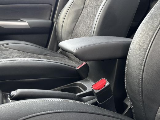 Suzuki Vitara 1.5 Hybrid Style AllGrip ALL GRIP | Automaat | Parkeersensoren voor- en achter | Elektrisch schui... ActivLease financial lease