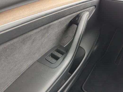 Tesla Model 3 Standard RWD Plus 60 kWh [ 3-Fase ] { SOH-90%} (INCL-BTW) Aut. *PANO | AUTO-PILOT | LUXURY-LEATHE... ActivLease financial lease