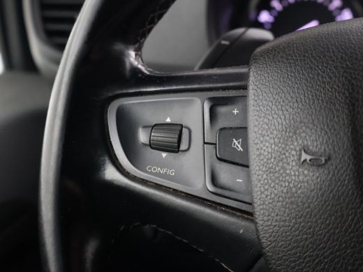 Toyota ProAce 2.0 D-4D 180 PK AUT. BLACK PLATINUM + LEDER STOELVERW. | CAMERA | TREKHAAK| NAVIGATIE | TREEPLANKEN ActivLease financial lease