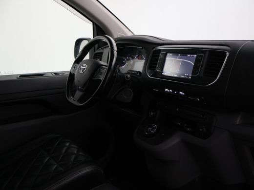 Toyota ProAce 2.0 D-4D 180 PK AUT. BLACK PLATINUM + LEDER STOELVERW. | CAMERA | TREKHAAK| NAVIGATIE | TREEPLANKEN ActivLease financial lease