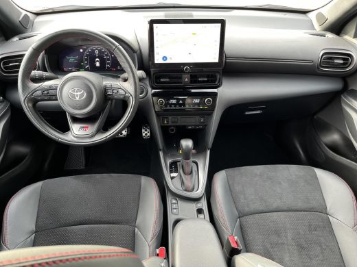 Toyota Yaris Cross 1.5 Hybrid 130 GR Sport | Navigatie | Apple CarPlay/Android auto | Achteruitrijcamera | Stoel en ... ActivLease financial lease