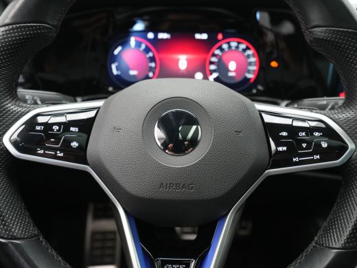 Volkswagen Golf 1.4 eHybrid 245pk GTE Panorama Navigatie Camera Stoelverwarming Carplay 193 ActivLease financial lease