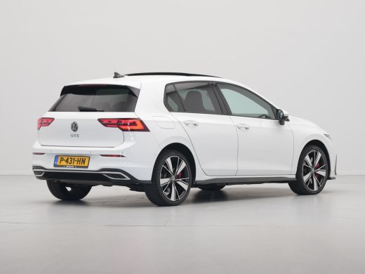 Volkswagen Golf 1.4 eHybrid 245pk GTE Panorama Navigatie Camera Stoelverwarming Carplay 193 ActivLease financial lease