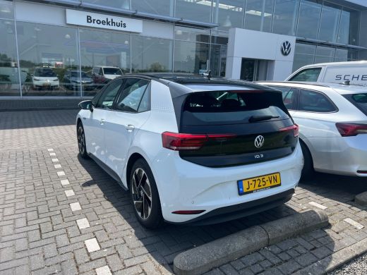 Volkswagen ID.3 First 58 kWh 204 pk | Parkeersensoren | Cruise control adaptief | Stoel/stuur verwarming | ActivLease financial lease