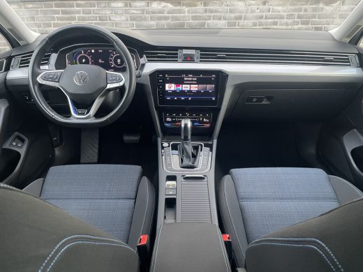 Volkswagen Passat Variant 1.4 TSI PHEV GTE Business | Elek Trekhaak | Virtual | LED | Camera | Carplay | Navi ActivLease financial lease