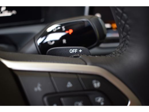 Volkswagen Tiguan 1.5 eTSI DSG LIFE CAMERA/NAV/TREKHAAK ActivLease financial lease