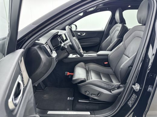 Volvo  XC60 T6 Recharge Plus Black Edition | 21" | 360 Camera | Trekhaak | Harman Kardon | Full LED | Sportst... ActivLease financial lease