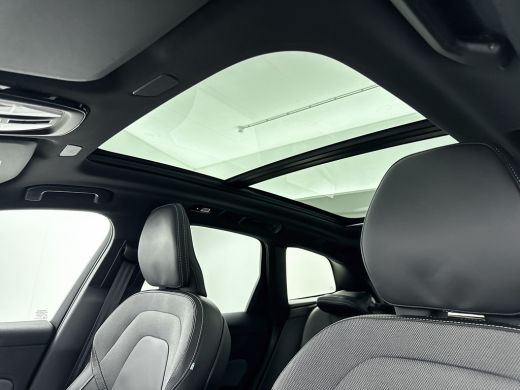 Volvo  XC60 T6 Recharge Plus Black Edition | 21" | 360 Camera | Trekhaak | Harman Kardon | Full LED | Sportst... ActivLease financial lease