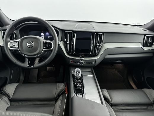 Volvo  XC60 T6 Recharge Plus Black Edition | 21" | 360 Camera | Trekhaak | Harman Kardon | Full LED | Sportst... ActivLease financial lease