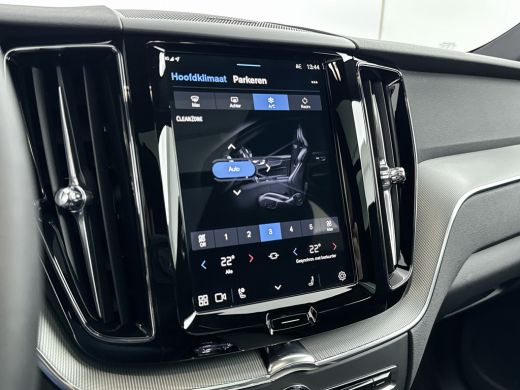 Volvo  XC60 T6 Recharge Plus Black Edition | 21" | 360 Camera | Trekhaak | Harman Kardon | Full LED | Sportst... ActivLease financial lease