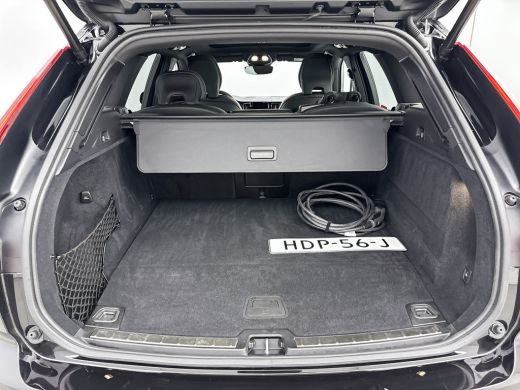 Volvo  XC60 T6 Recharge Plus Black Edition | 21" | 360 Camera | Trekhaak | Harman Kardon | Full LED | Sportst... ActivLease financial lease