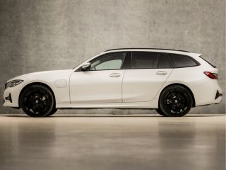 BMW 3 Serie Touring 330e High Executive Sportline 293Pk Automaat (APPLE CARPLAY, GROOT NAVI, LEDER, CAMERA, S...