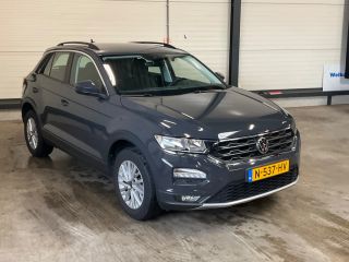 Volkswagen T-Roc 1.0 TSI 110 pk Style | Parkeersensoren | Cruise control adaptief | Apple carplay |