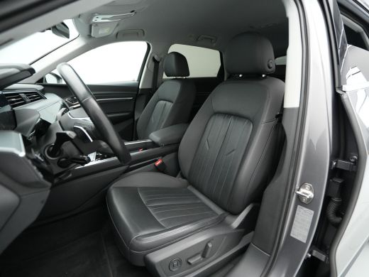 Audi e-tron 55 quattro 408pk S-Line edition 95 kWh Navigatie Camera Stoelverwarming Head up Acc 4 ActivLease financial lease