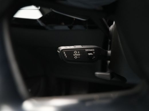 Audi e-tron 55 quattro 408pk S-Line edition 95 kWh Navigatie Camera Stoelverwarming Head up Acc 4 ActivLease financial lease