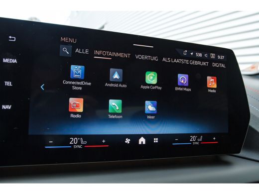 BMW 2 Serie 220 M Sport Automaat / Trekhaak / Sportstoelen / M Adaptief onderstel / Achteruitrijcamera / Comf... ActivLease financial lease