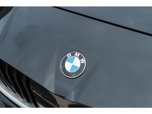 BMW 2 Serie 220 M Sport Automaat / Trekhaak / Sportstoelen / M Adaptief onderstel / Achteruitrijcamera / Comf... ActivLease financial lease