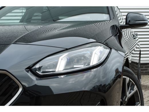 BMW 2 Serie 220 M Sport Automaat / Trekhaak / Sportstoelen / M Adaptief onderstel / Achteruitrijcamera / Comf... ActivLease financial lease