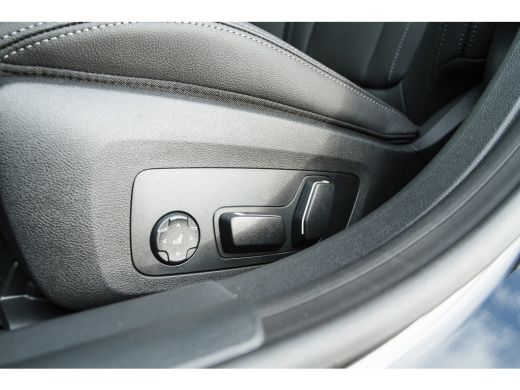 BMW i4 eDrive40 High Executive M Sport / Schuif-kanteldak / M Adaptief onderstel / Comfort Access / Adap... ActivLease financial lease