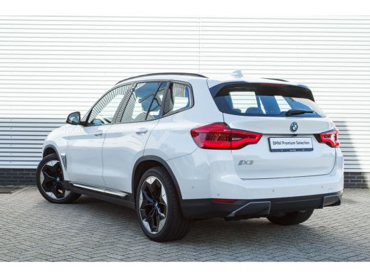 BMW iX3 High Executive / Trekhaak / Sportstoelen / Adaptief onderstel / Comfort Access / Adaptieve LED / ... ActivLease financial lease