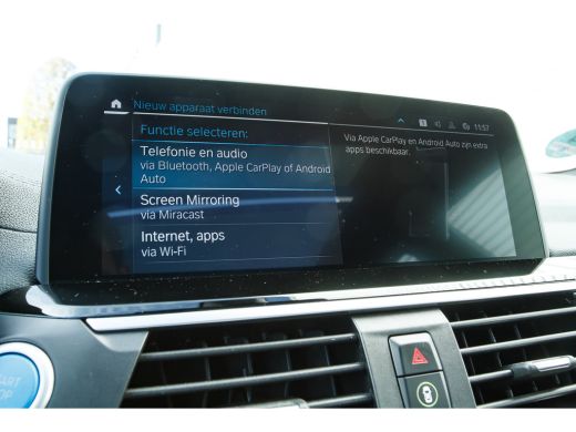 BMW iX3 High Executive / Trekhaak / Sportstoelen / Adaptief onderstel / Comfort Access / Adaptieve LED / ... ActivLease financial lease