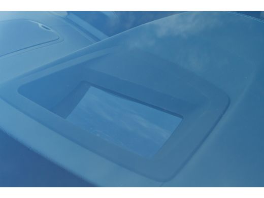 BMW iX3 High Executive / Trekhaak / Sportstoelen / Adaptief onderstel / Comfort Access / Adaptieve LED / ... ActivLease financial lease