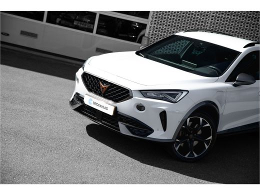 CUPRA Formentor 1.4 e-Hybrid VZ 245 PK Performance | Trekhaak | Carplay | Camera | Stoel en Stuurverwarming l Dod... ActivLease financial lease