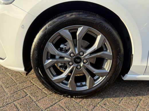 Ford Focus 1.0 EcoBoost Hybrid ST Line Automaat 155pk | Winter pack | Apdat. Cruise | Afneembare trekhaak | ... ActivLease financial lease