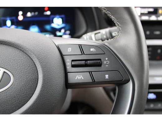 Hyundai Bayon 1.0 T-GDI Executive Automaat | Navigatiesysteem full map | Stuurwiel verwarmd | Voorstoelen verwarmd ActivLease financial lease