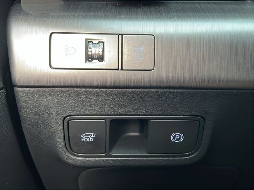 Hyundai Kona Comfort Smart 65.4 kWh 217pk | Camera | Carplay draadloos | Trekhaak afneembaar | Climate control... ActivLease financial lease