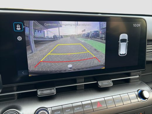 Hyundai Kona Comfort Smart 65.4 kWh 217pk | Camera | Carplay draadloos | Trekhaak afneembaar | Climate control... ActivLease financial lease