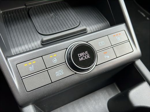 Hyundai Kona Comfort Smart 65.4 kWh 217pk | Camera | Carplay draadloos | Trekhaak afneembaar | Climate control... ActivLease financial lease