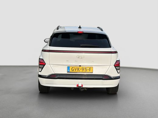 Hyundai Kona Comfort Smart 65.4 kWh 217pk | Camera | Carplay draadloos | Trekhaak afneembaar | Climate control... ActivLease financial lease
