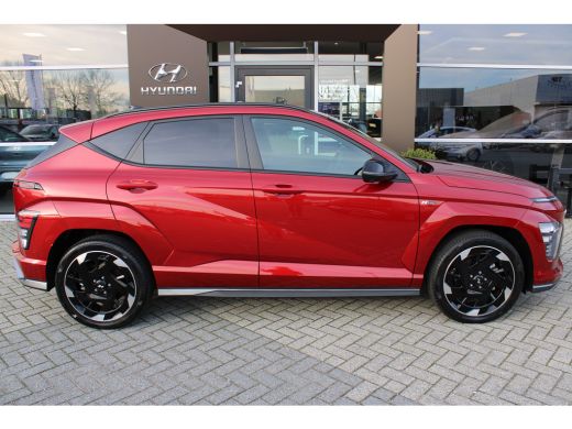 Hyundai Kona N Line 65.4 kWh | Suede / leder bekleding | 360 camera | Elektrische voorstoelen met geheugenfunc... ActivLease financial lease
