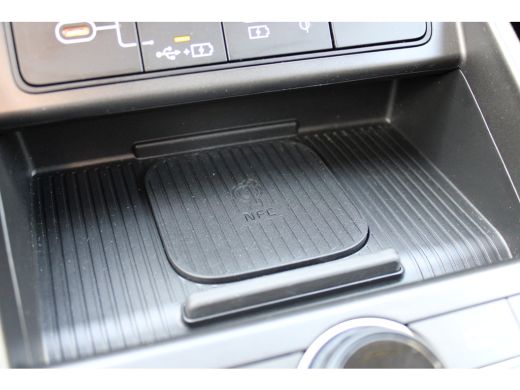 Hyundai Kona Premium 65.4 kWh + 17 INCH | Leder | 360 camera | Elektrische voorstoelen met geheugenfunctie | P... ActivLease financial lease