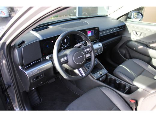 Hyundai Kona Premium 65.4 kWh + 17 INCH | Leder | 360 camera | Elektrische voorstoelen met geheugenfunctie | P... ActivLease financial lease