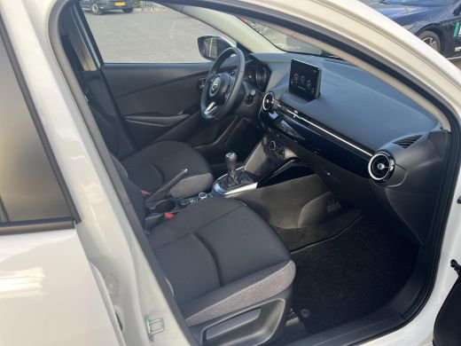 Mazda 2 1.5 e-SkyActiv-G 90 Centre-Line | All-Weather banden | Apple Carplay/Android Auto | Navigatie | ActivLease financial lease